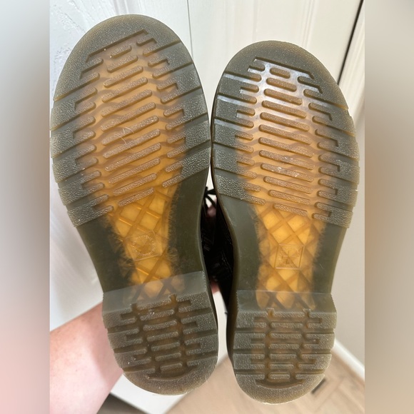 Doc Martens Big Girl Size 3 Patent Leather Boots - Picture 3 of 5